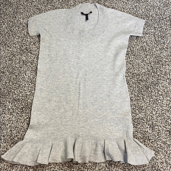 BCBGMAXAZRIA Beige/Gray Short Sleeve Sweater Dress Ruffle Hem Knit Wool/Cashmere - Picture 10 of 11